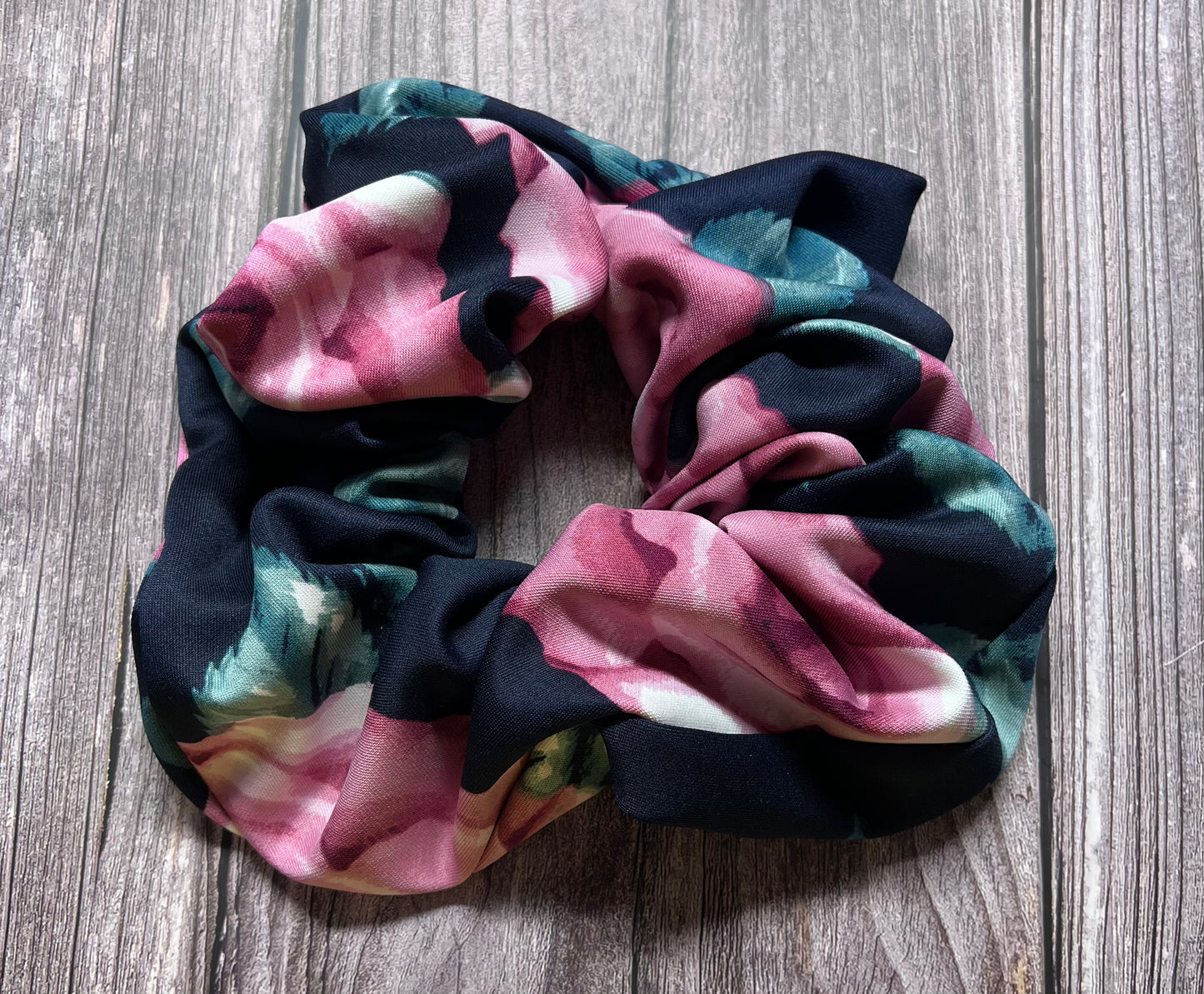 Navy Blue & Mauve Roses Scrunchie-XXL